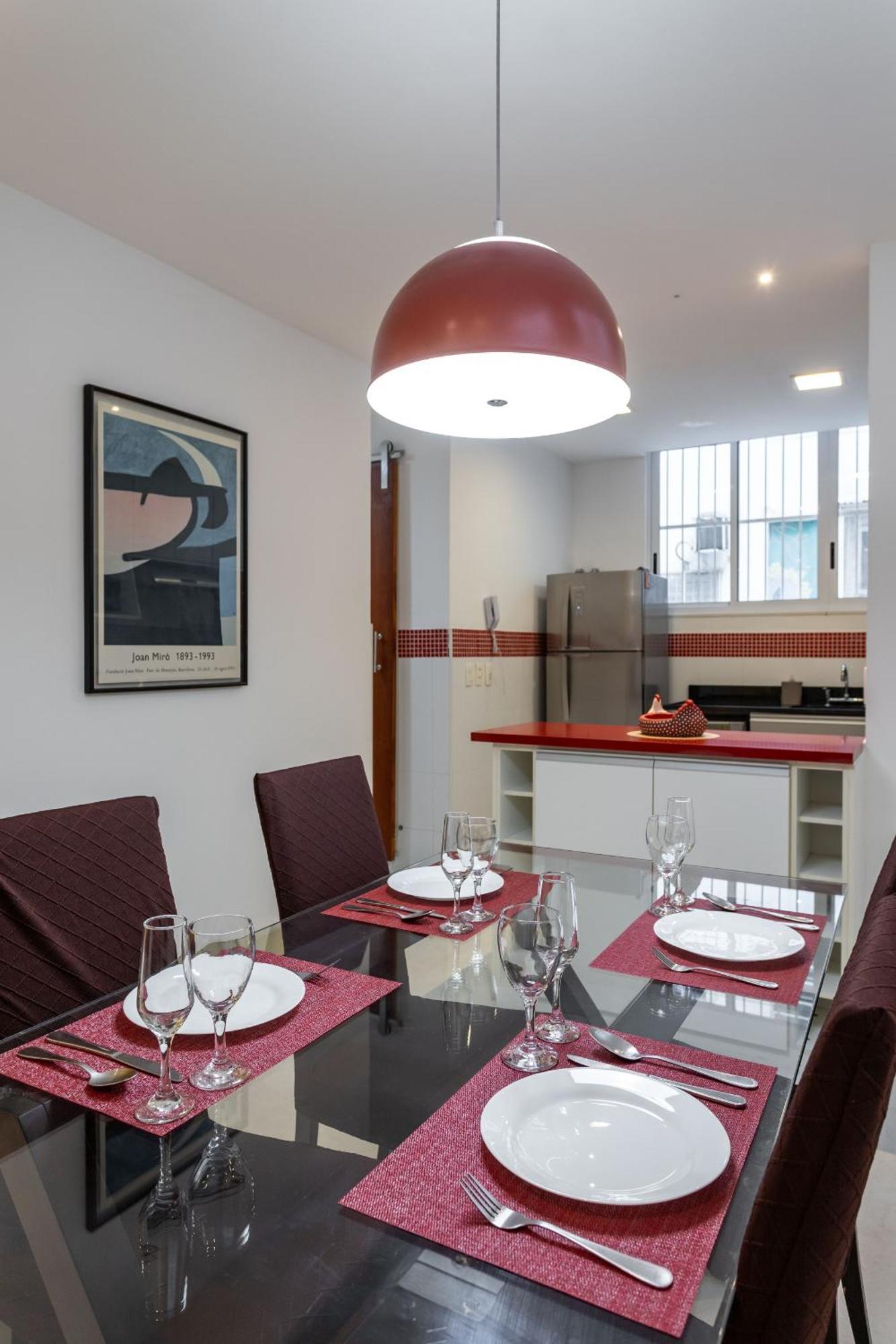 Apartamento 4 Minutos Da De Copacabana - Nsc205 *